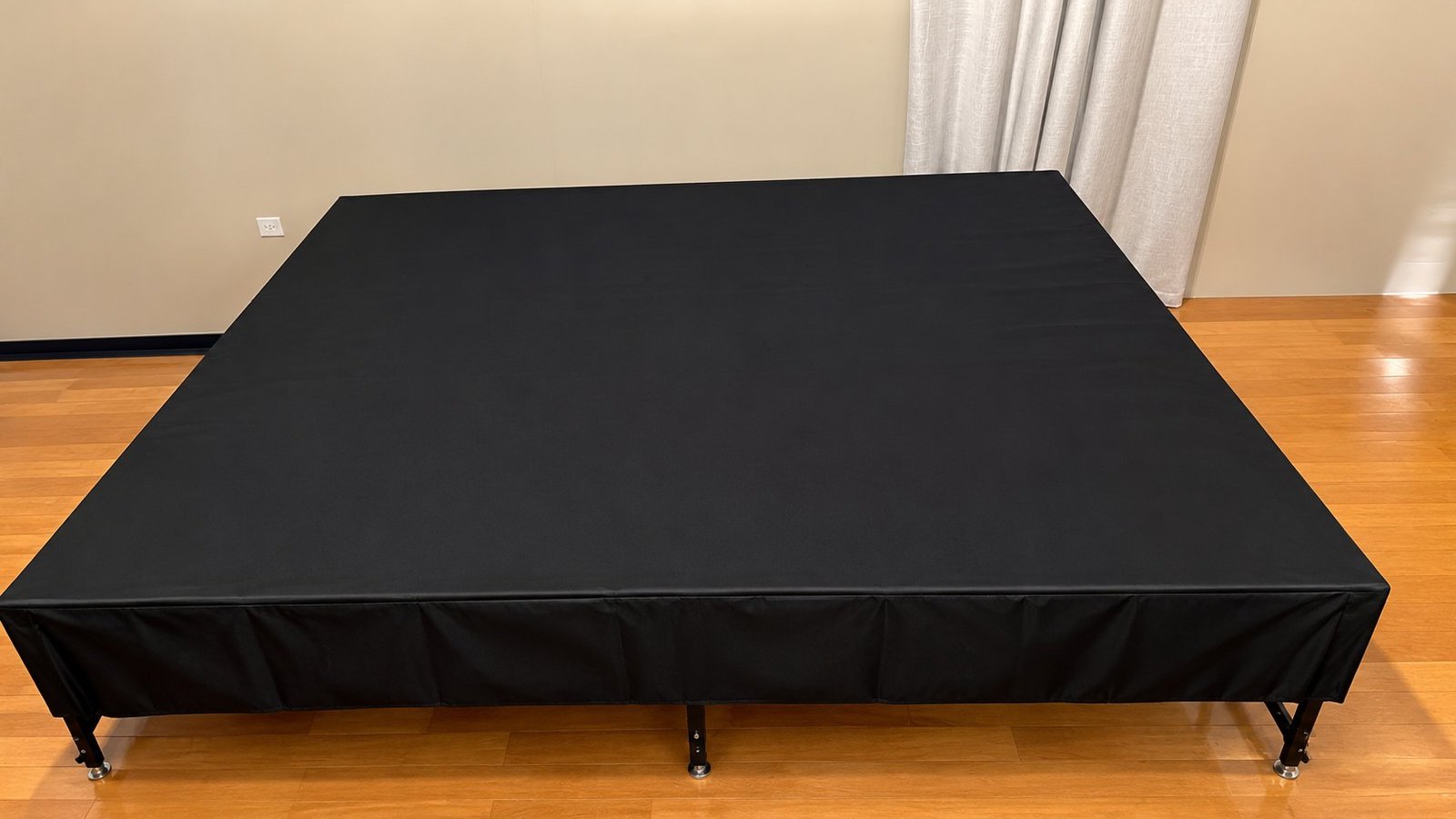 Folded stage platform in protective cover